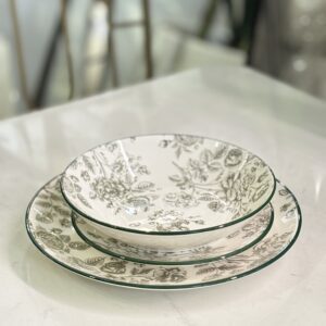 طقم صحون 18قطعة منقش بورسلان اخضر