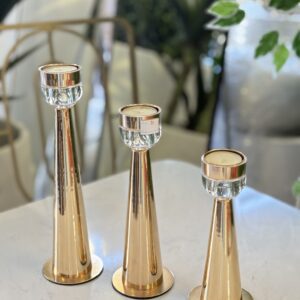 شمعدان ذهبي للشمع