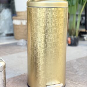 سطل 30 لتر ذهبي مع دعسة