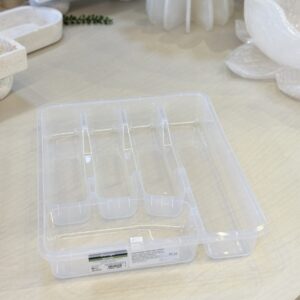 منظمة ملاعق شوك وسكاكين شفاف