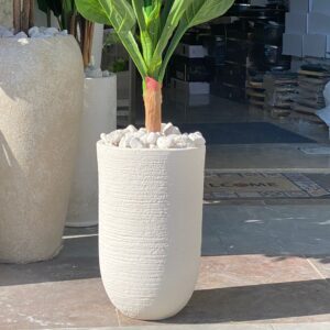 قوار اسطواني حجر محزز